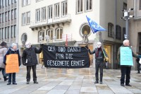 /album/protest-gegen-den-militargottesdienst-im-kolner-dom-am-17-januar-2019/a20190117-milgd-koeln-foto-intveen-19-jpg1/